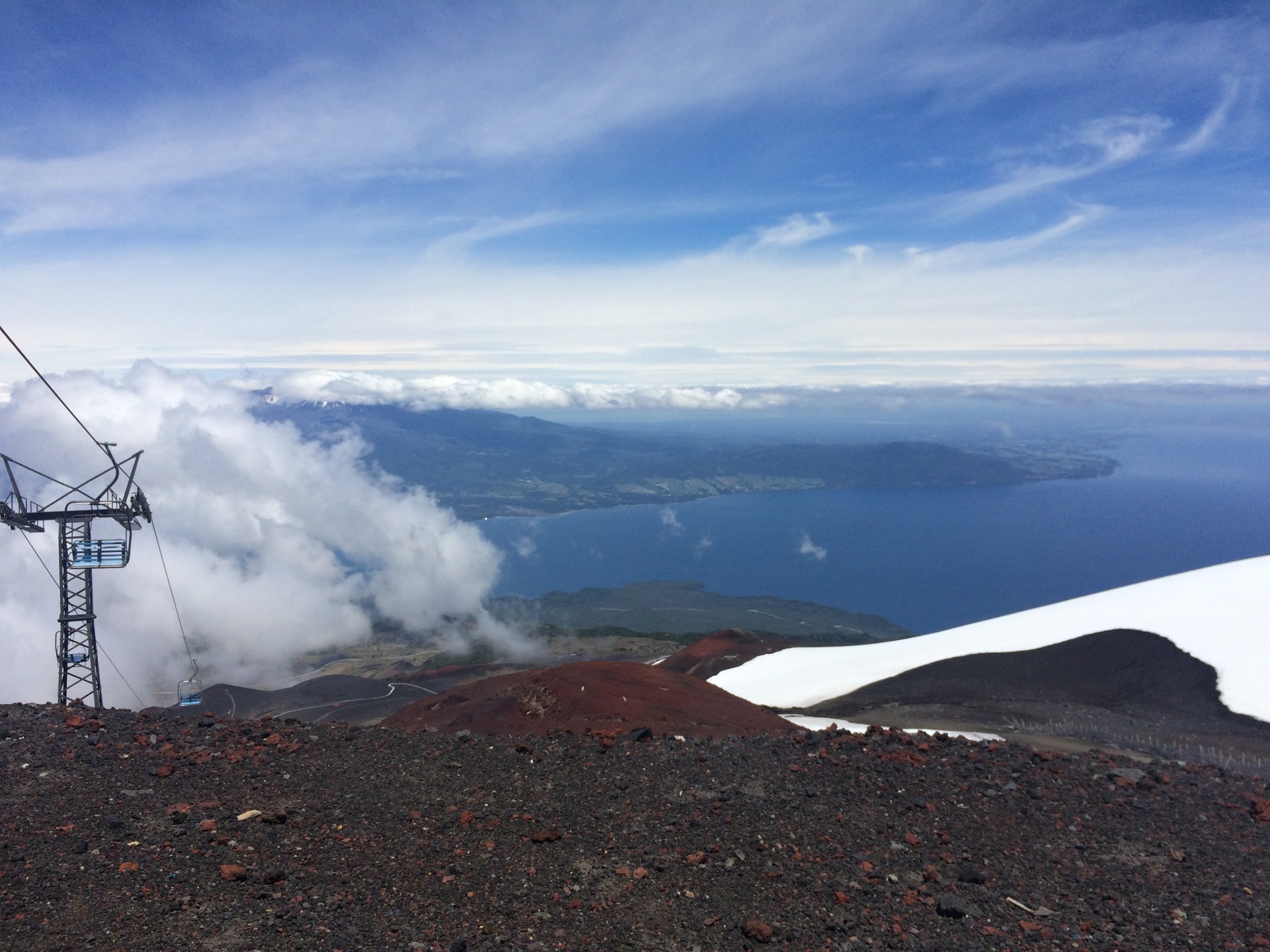 Vue sur le lac LLanquihue et Puerto Varas